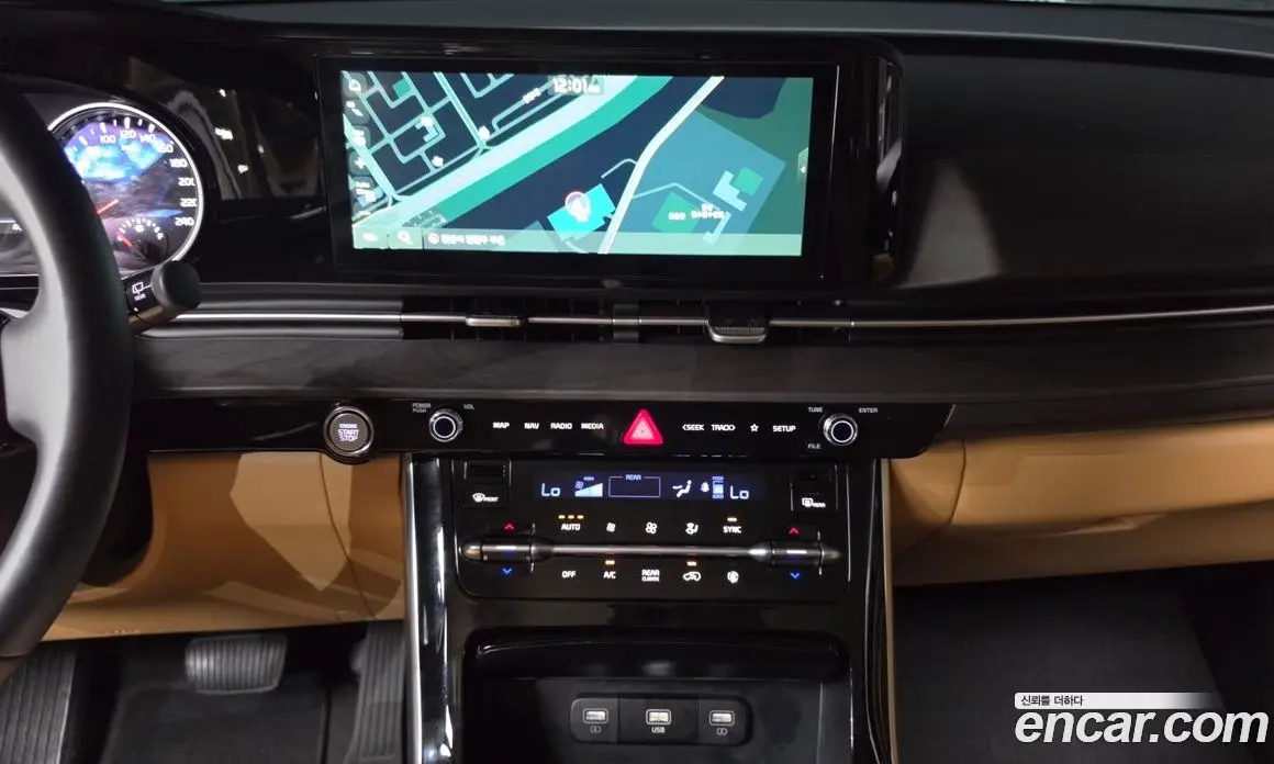 Kia Carnival 2023 3.5 автомат (гидро), фото 31