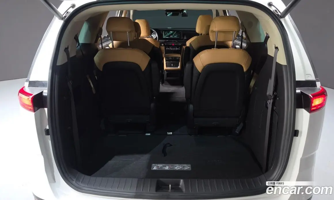 Kia Carnival 2023 3.5 автомат (гидро), фото 33