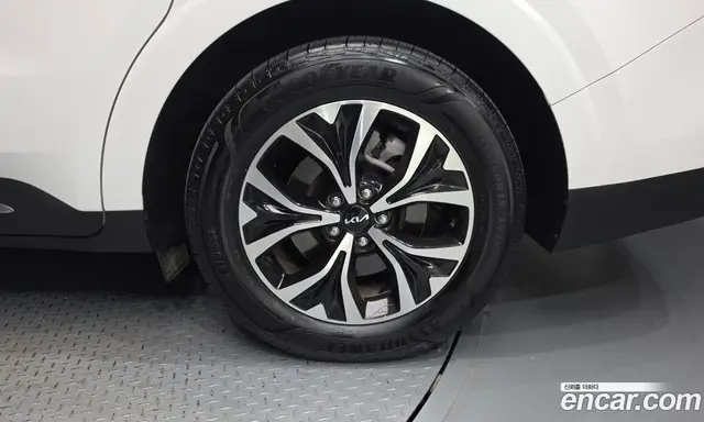 Kia Carnival 2023 3.5 автомат (гидро), миниатюра 7