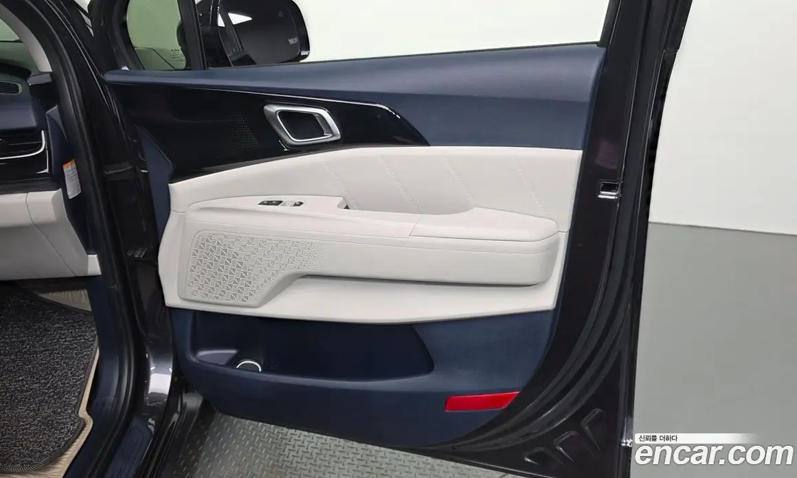 Kia Carnival 2025 1.6 автомат (гидро), фото 15