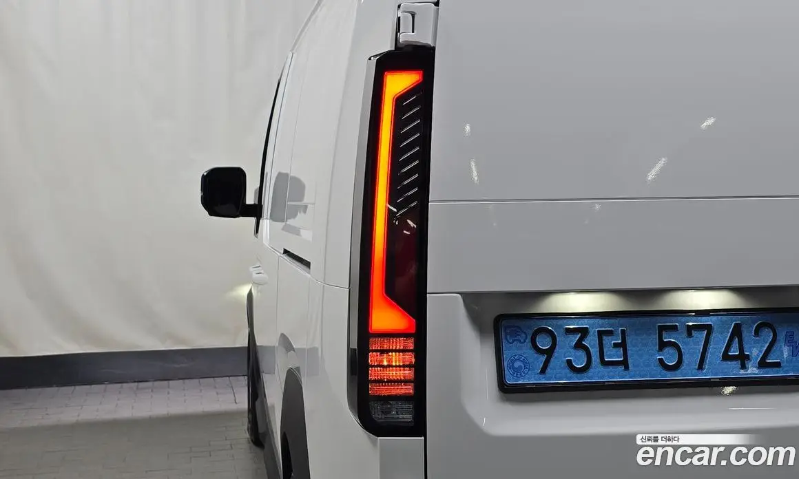 Kia PV5 2026 0.2 автомат (гидро), фото 8
