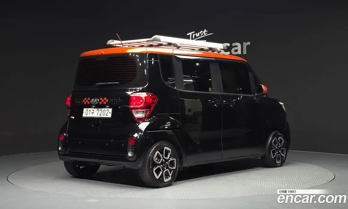 Kia Ray 2019 1.0 автомат (гидро), фото 2