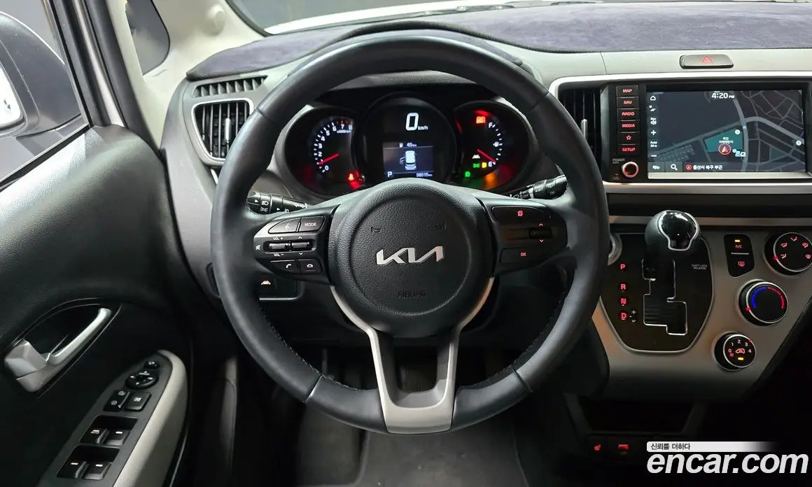 Kia Ray 2022 1.0 автомат (гидро), фото 19