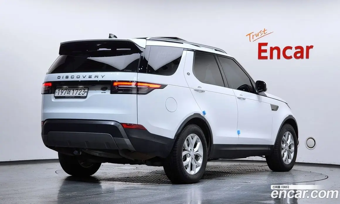 Land Rover Discovery 2019 3.0 автомат (гидро), фото 2