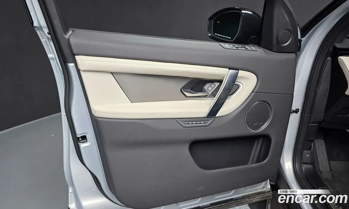 Land Rover Discovery Sport 2025 2.0 автомат (гидро), фото 13