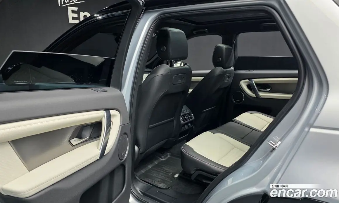 Land Rover Discovery Sport 2025 2.0 автомат (гидро), фото 15