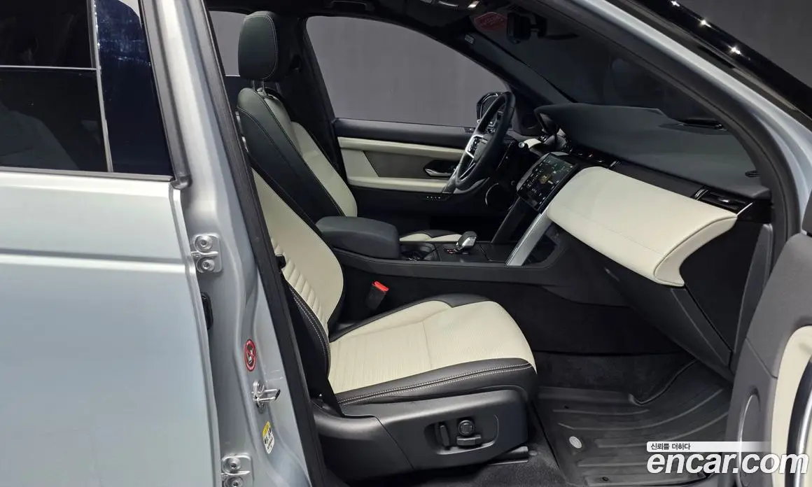 Land Rover Discovery Sport 2025 2.0 автомат (гидро), фото 16