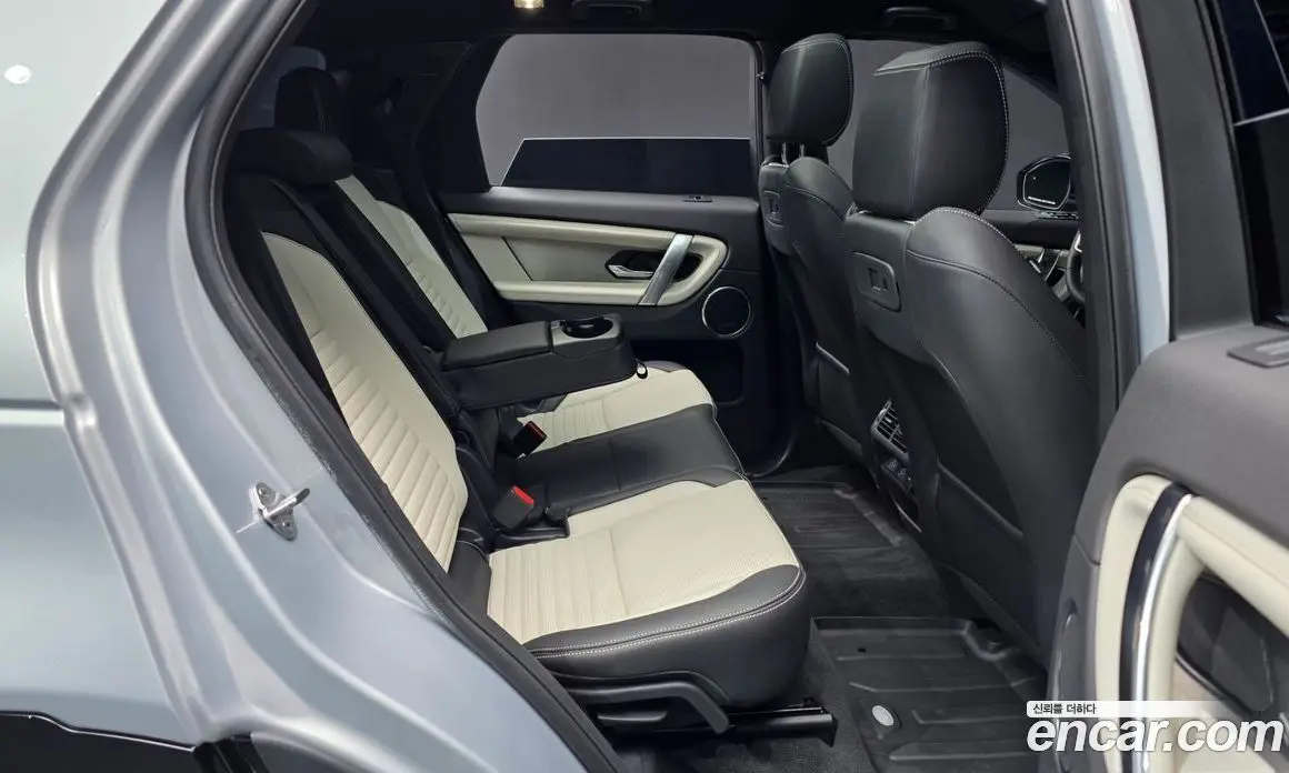 Land Rover Discovery Sport 2025 2.0 автомат (гидро), фото 17