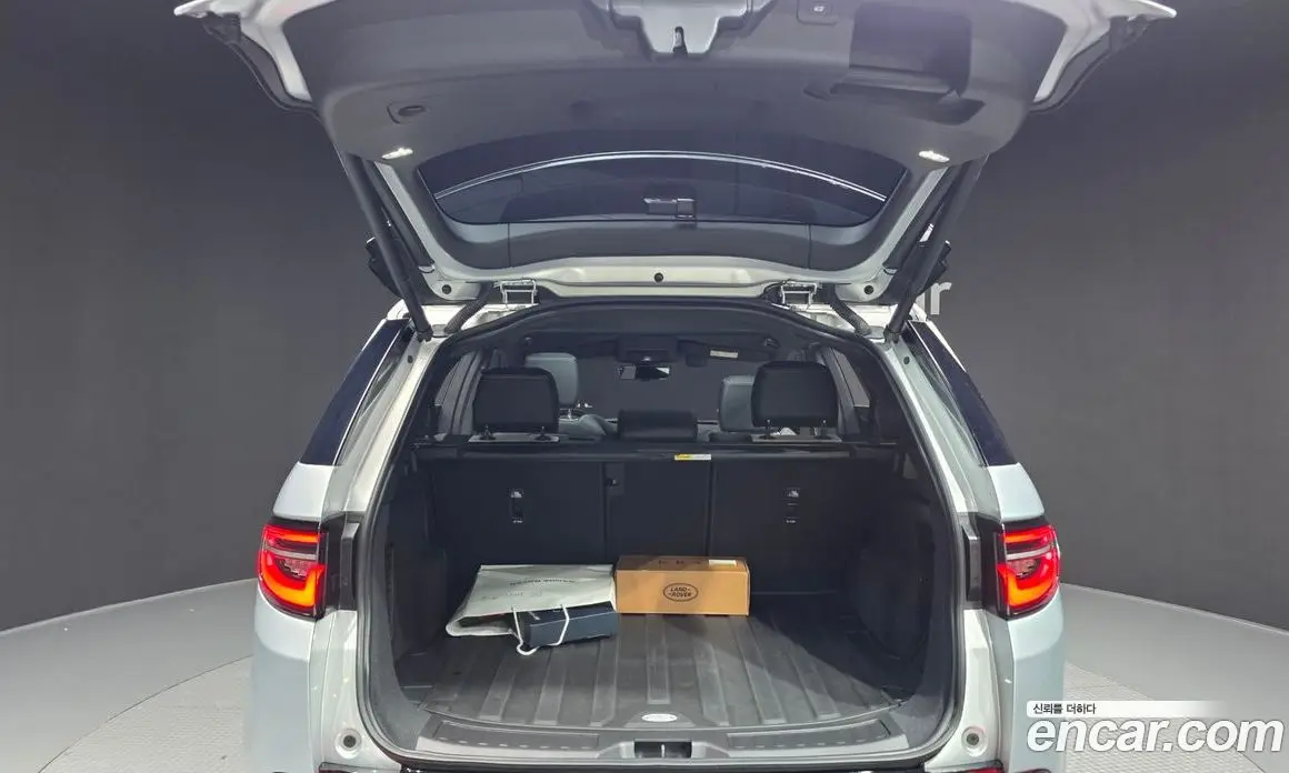 Land Rover Discovery Sport 2025 2.0 автомат (гидро), фото 25
