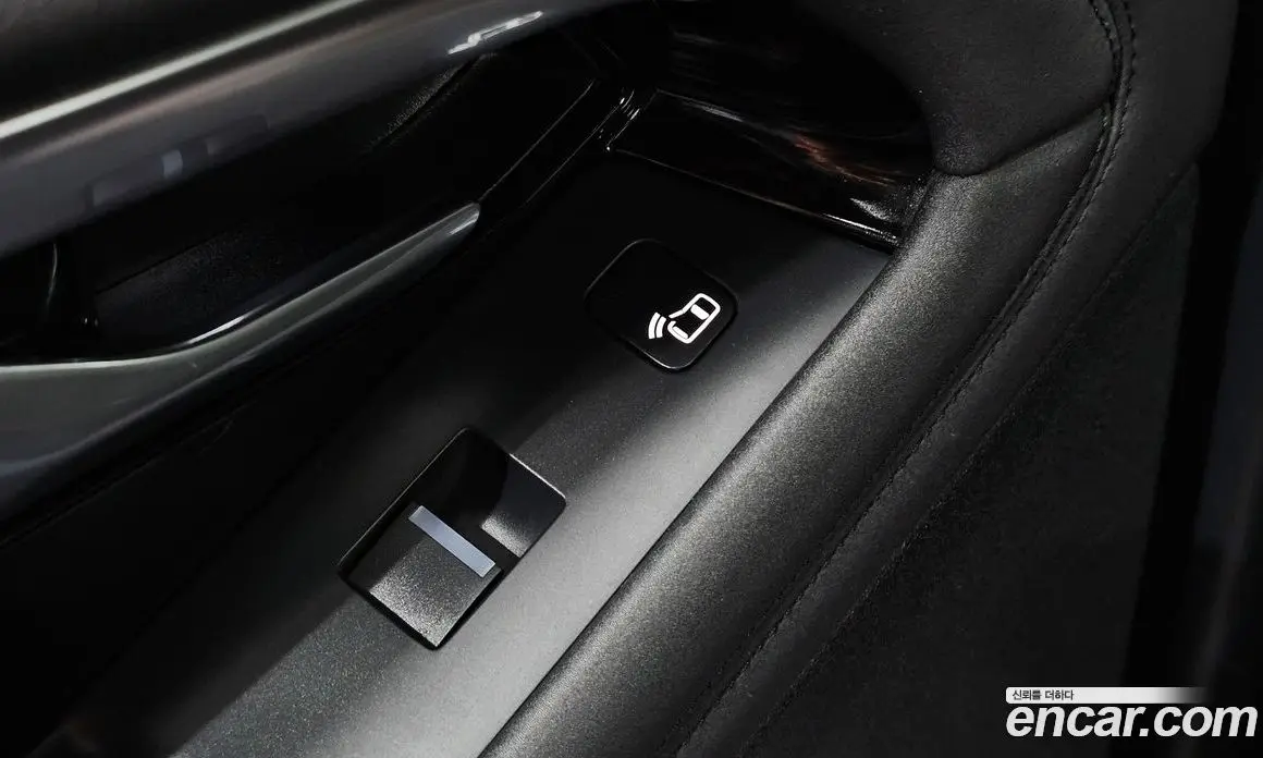 Land Rover Range Rover Evoque 2020 2.0 автомат (гидро), фото 27