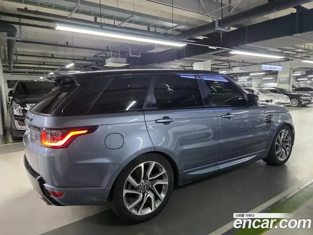 Land Rover Range Rover Sport 2018 3.0 автомат (гидро), миниатюра 4