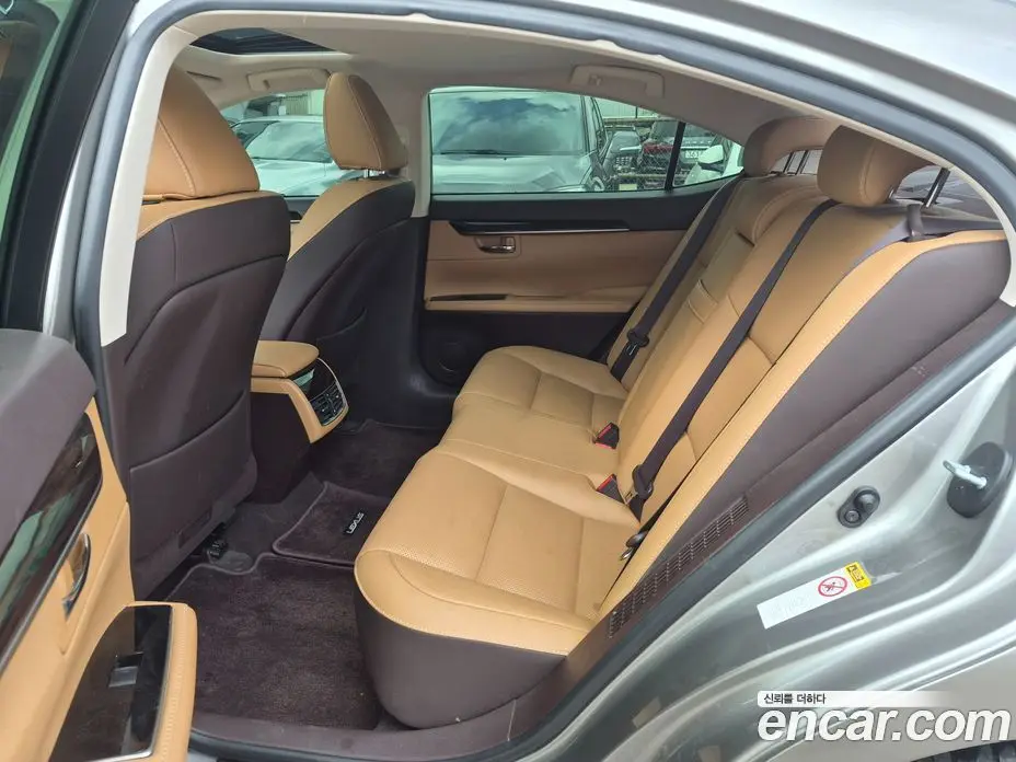 Lexus ES 2017 2.5 автомат (гидро), фото 14