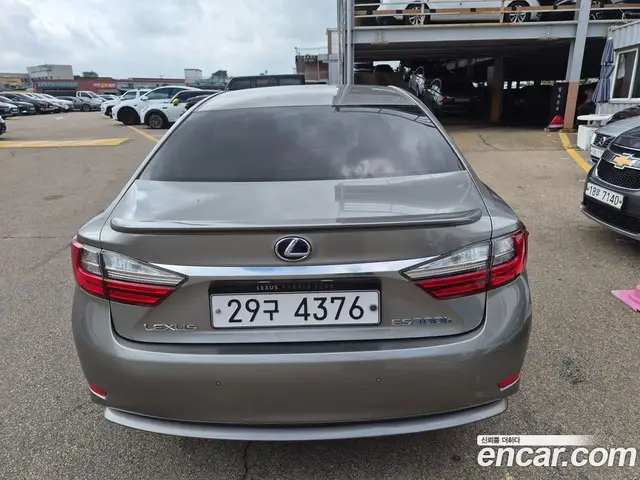 Lexus ES 2017 2.5 автомат (гидро), миниатюра 4
