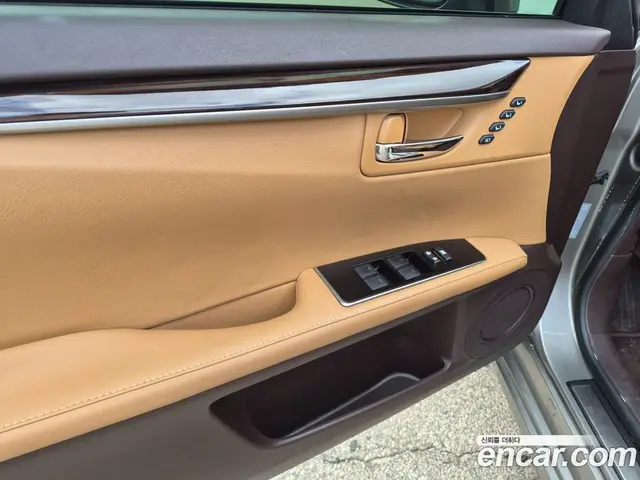 Lexus ES 2017 2.5 автомат (гидро), миниатюра 6