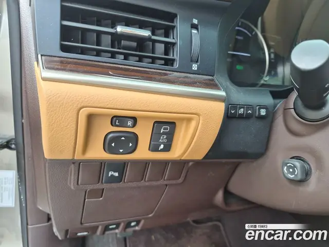 Lexus ES 2017 2.5 автомат (гидро), миниатюра 7