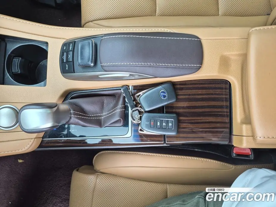 Lexus ES 2017 2.5 автомат (гидро), фото 10