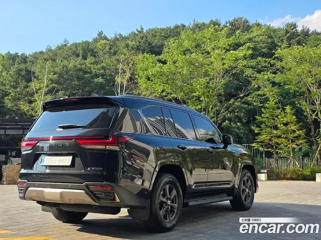 Lexus LX 2025 3.4 автомат (гидро), миниатюра 3
