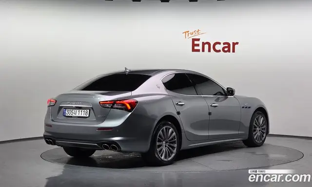 Maserati Ghibli 2022 2.0 автомат (гидро), миниатюра 2