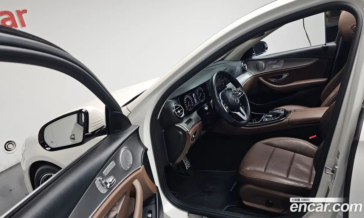 Mercedes-Benz E-Class 2019 2.0 автомат (гидро), фото 13
