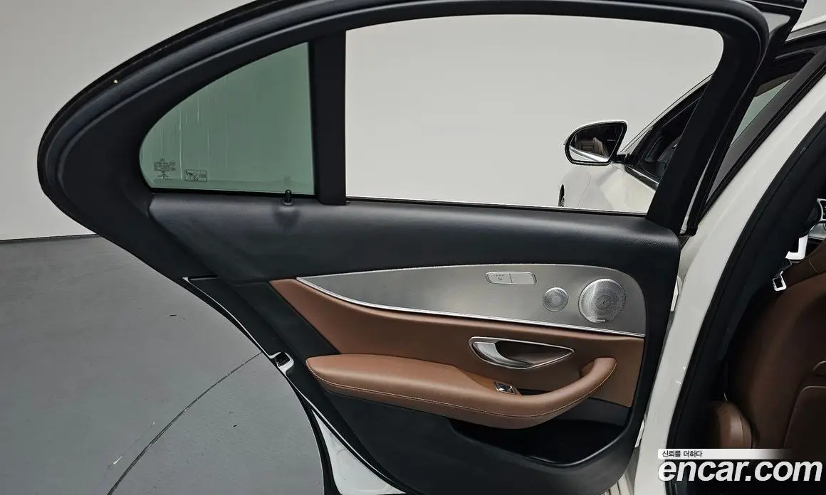 Mercedes-Benz E-Class 2019 2.0 автомат (гидро), фото 15