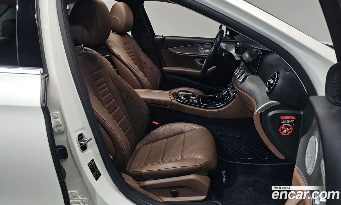 Mercedes-Benz E-Class 2019 2.0 автомат (гидро), фото 16