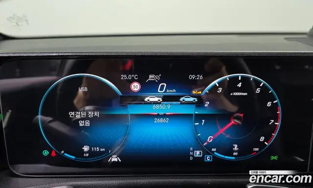 Mercedes-Benz GLB-Class 2022 2.0 автомат (гидро), миниатюра 11