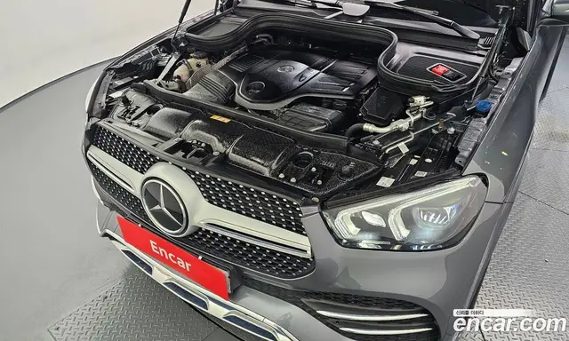 Mercedes-Benz GLE-Class 2023 3.0 автомат (гидро), миниатюра 6