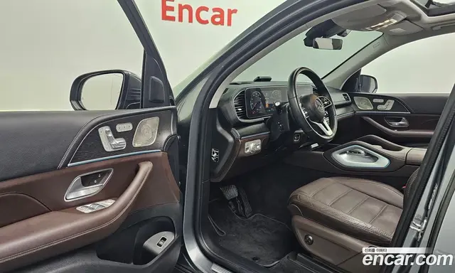 Mercedes-Benz GLE-Class 2023 3.0 автомат (гидро), миниатюра 10