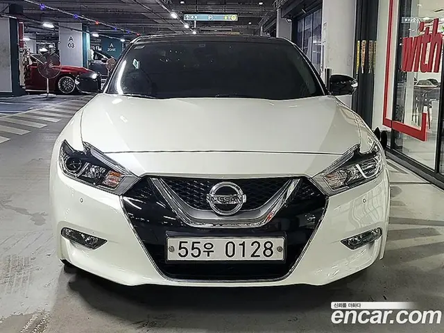 Nissan Maxima 2016 3.5 автомат (гидро), миниатюра 2