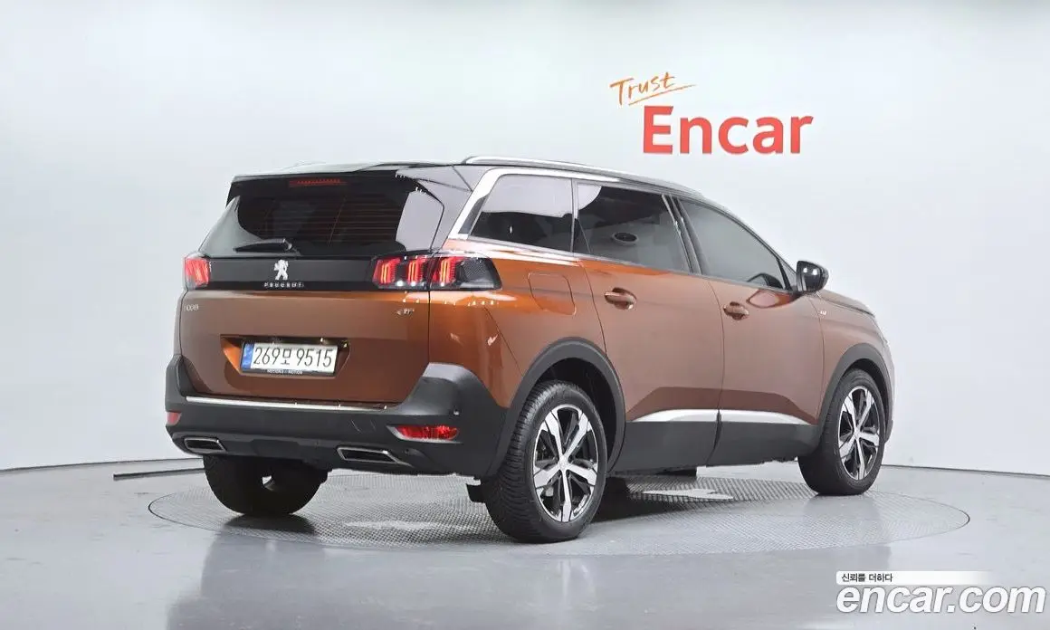 Peugeot 5008 2021 1.5 автомат (гидро), фото 2
