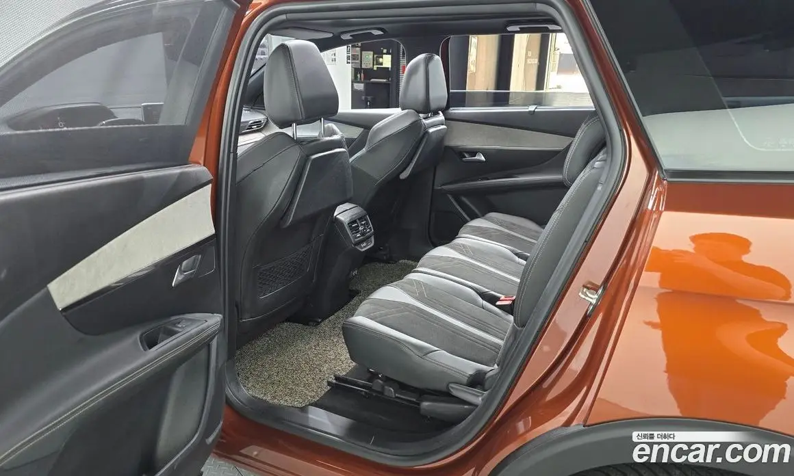 Peugeot 5008 2021 1.5 автомат (гидро), фото 16