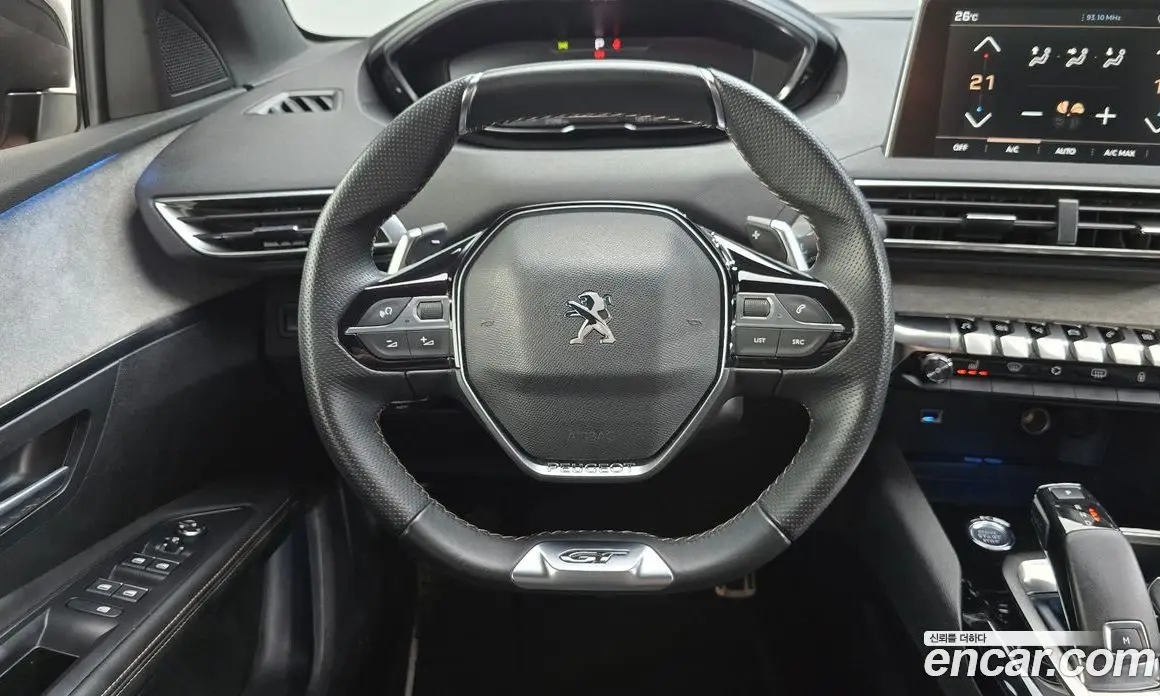 Peugeot 5008 2021 1.5 автомат (гидро), фото 18