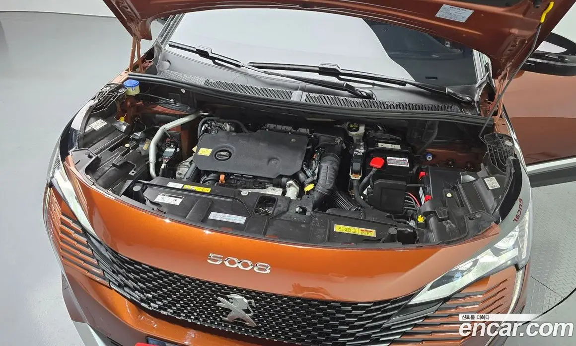 Peugeot 5008 2021 1.5 автомат (гидро), фото 6