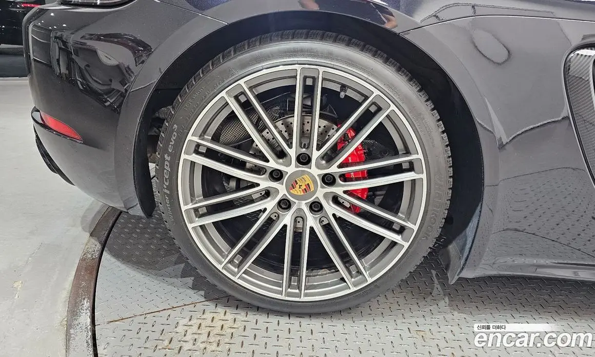 Porsche 718 2019 2.5 автомат (гидро), фото 5