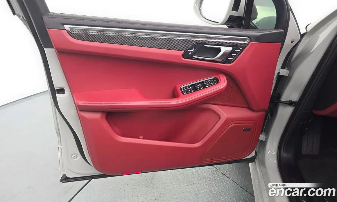 Porsche Macan 2023 2.9 автомат (гидро), фото 14