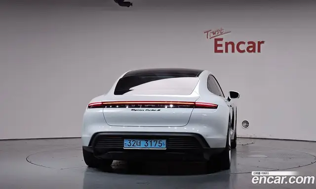 Porsche Taycan 2021 0.1 автомат (гидро), миниатюра 3