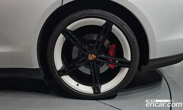 Porsche Taycan 2021 0.1 автомат (гидро), миниатюра 6