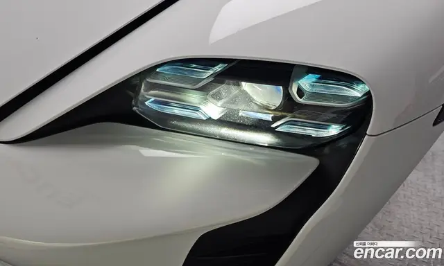Porsche Taycan 2021 0.1 автомат (гидро), миниатюра 7