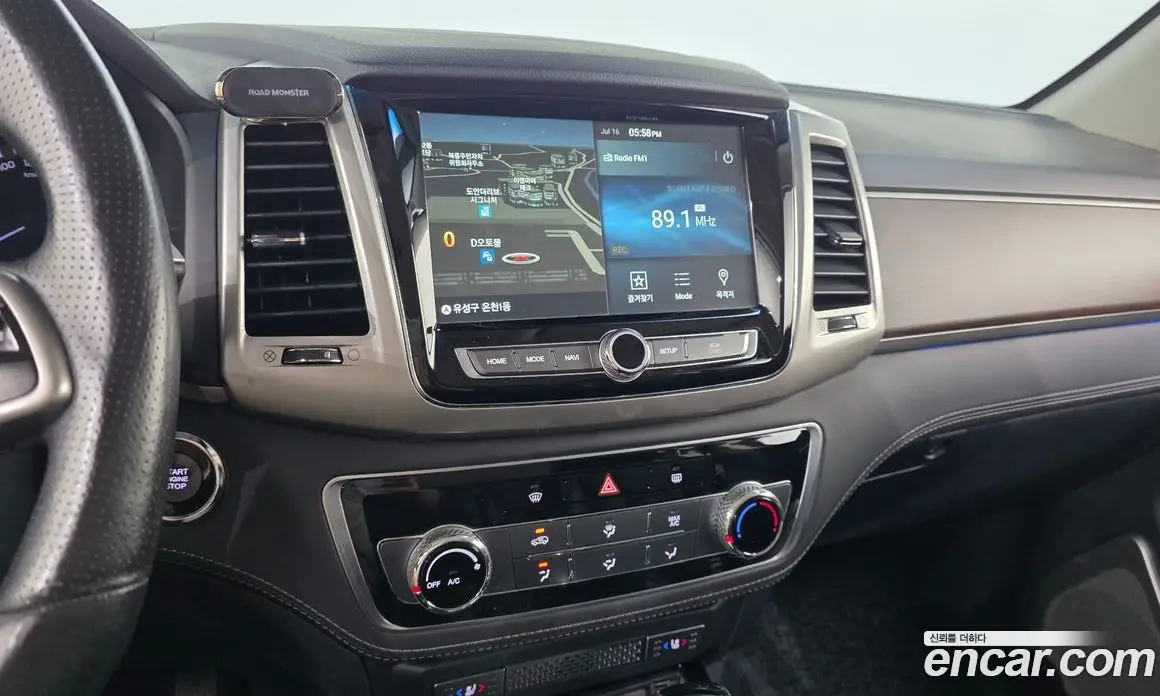 SsangYong Rexton 2018 2.2 автомат (гидро), фото 18