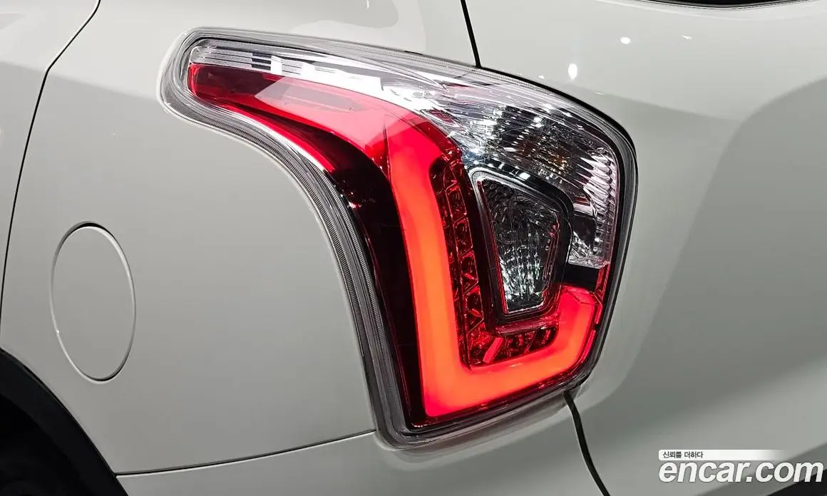 SsangYong TIBOLI 2017 1.6 автомат (гидро), фото 9