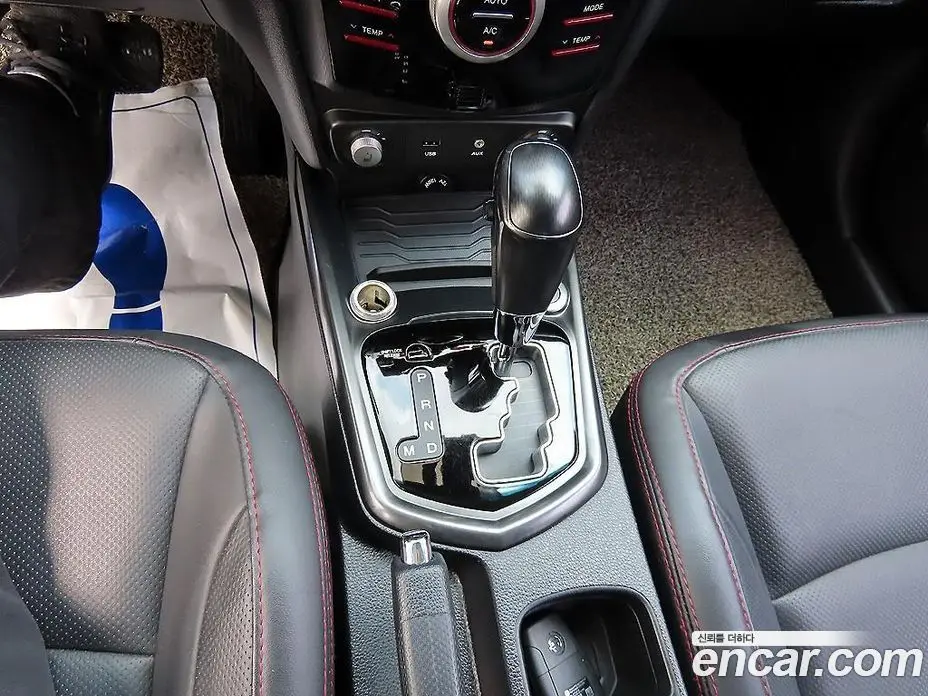 SsangYong TIBOLI 2017 1.6 автомат (гидро), фото 10