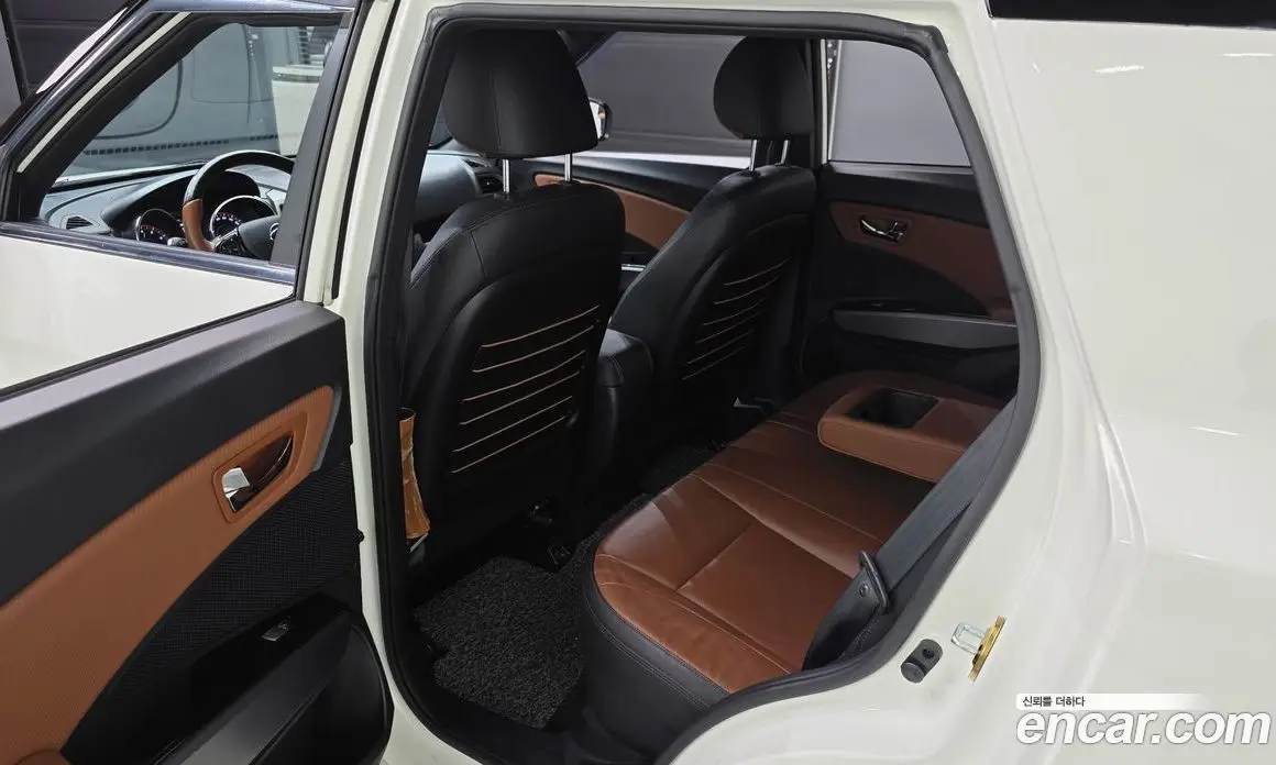 SsangYong TIBOLI 2017 1.6 автомат (гидро), фото 11
