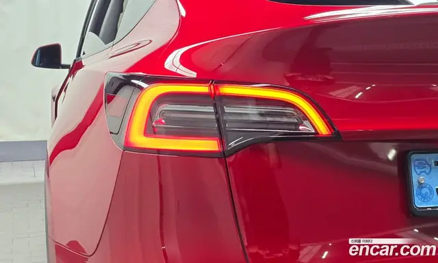 Tesla Model Y 2022 0.2 автомат (гидро), миниатюра 9