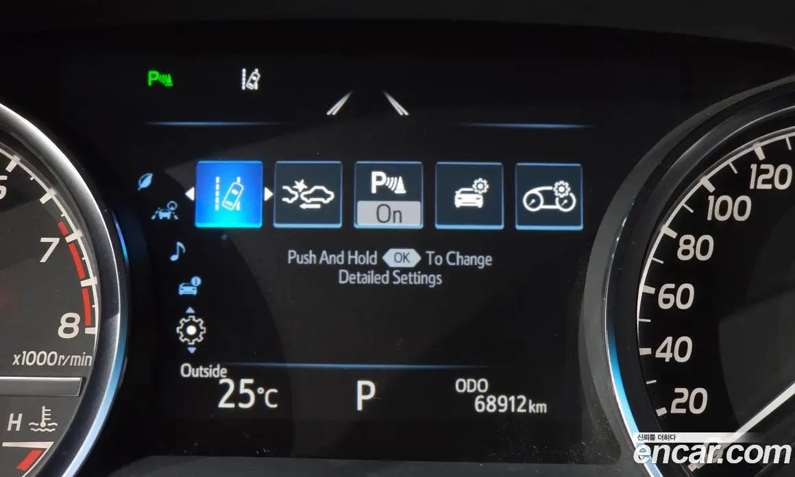 Toyota Camry 2018 2.5 автомат (гидро), фото 18