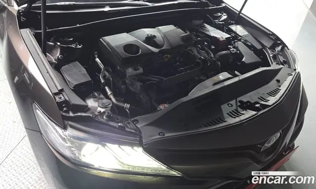 Toyota Camry 2018 2.5 автомат (гидро), миниатюра 6