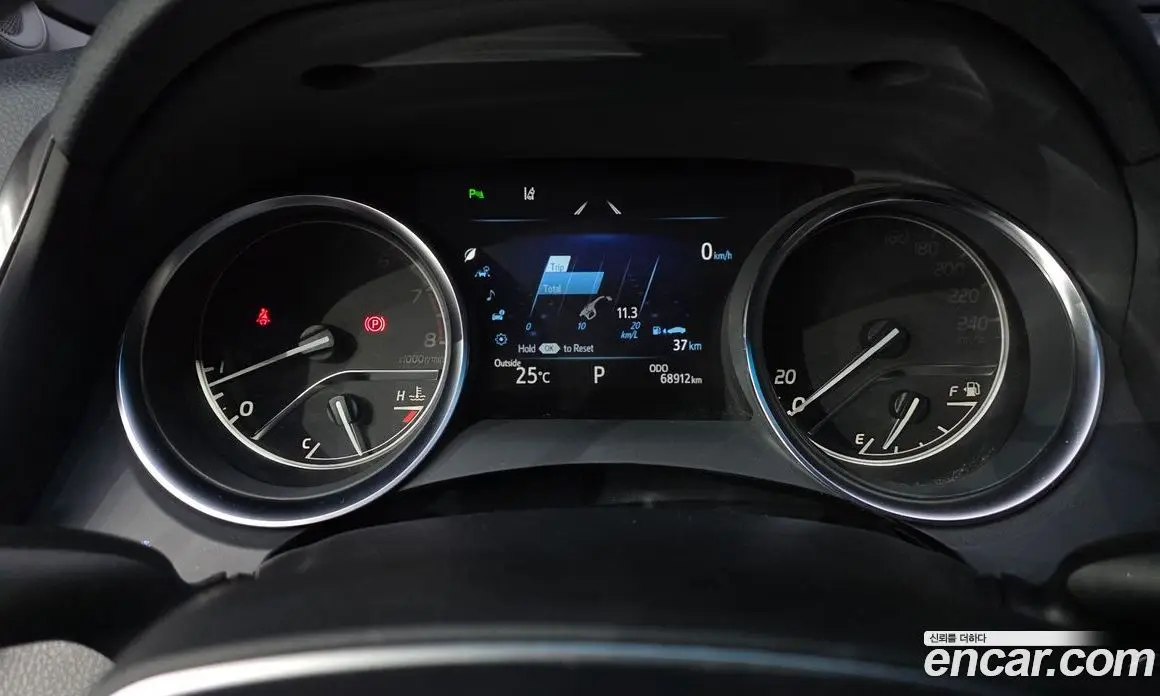 Toyota Camry 2018 2.5 автомат (гидро), фото 8