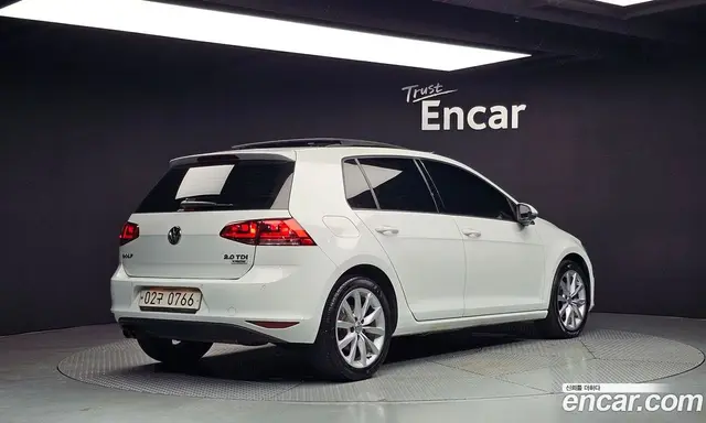 Volkswagen Golf 2016 2.0 автомат (гидро), миниатюра 2