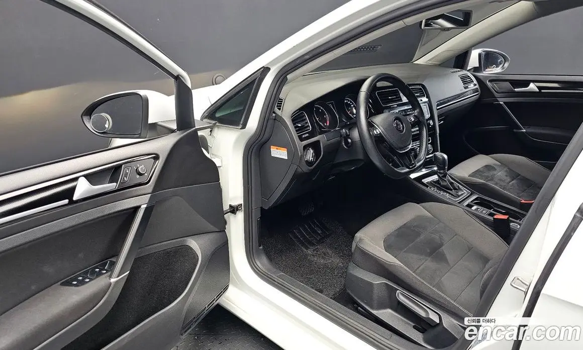 Volkswagen Golf 2016 2.0 автомат (гидро), фото 10