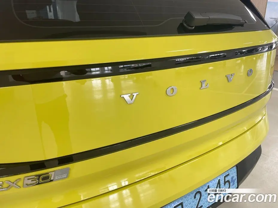 Volvo EX30 2025 0.2 автомат (гидро), фото 19