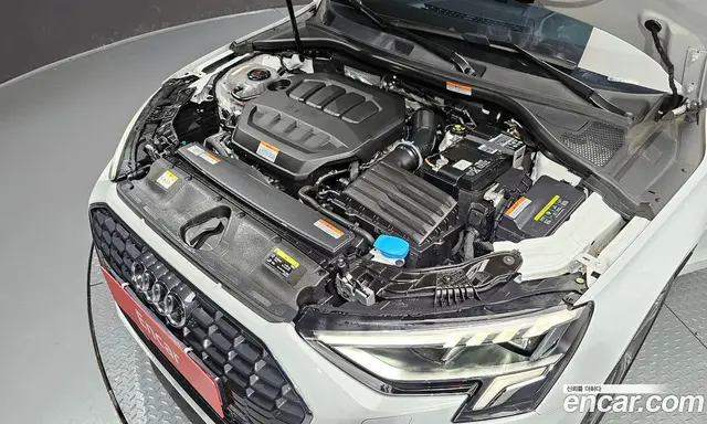 Audi A3 2023 2.0 автомат (гидро), миниатюра 6 Audi A3 2023 2.0 автомат (гидро), миниатюра 6
